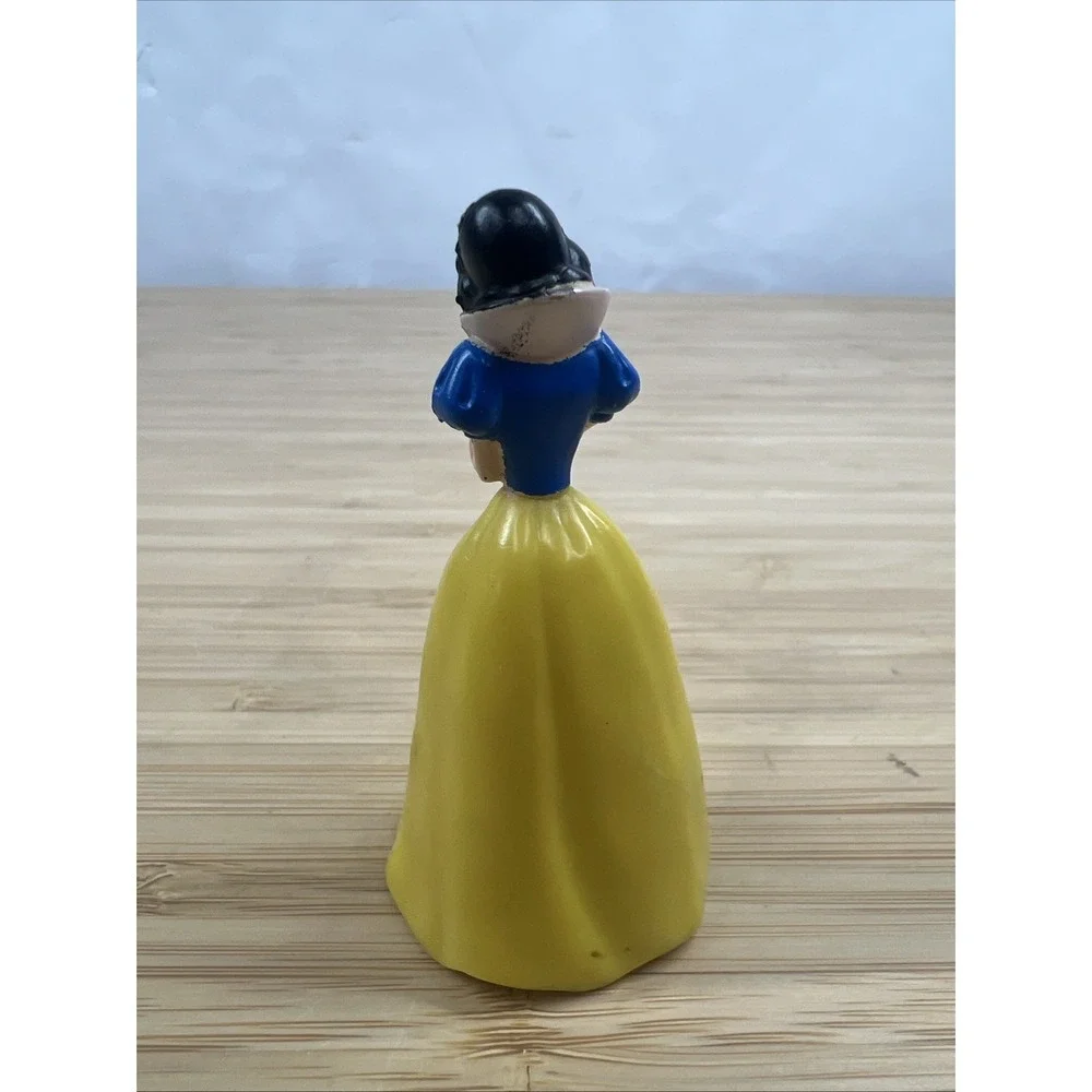 Disney Snow White Yellow Dress Cake Topper  3in Toy‎ Figure